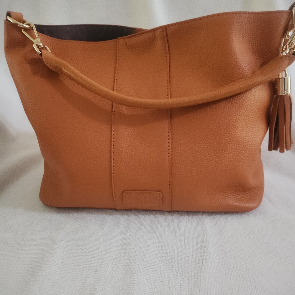 Chic Tan Leather Hobo Bag